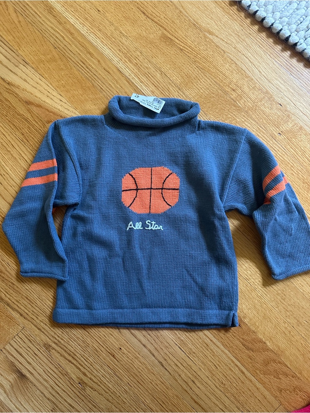 Kids Turtleneck Sweater w Basketball Graphic NWT